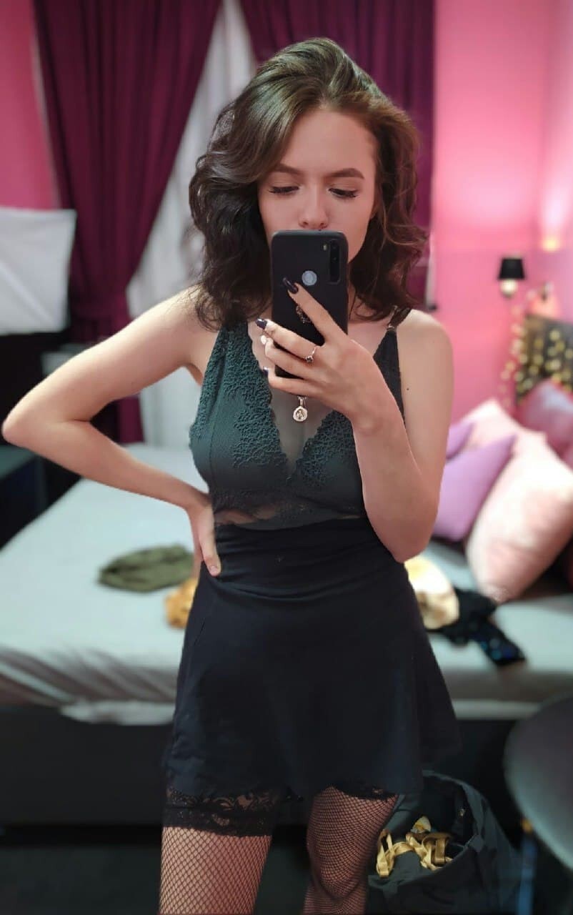 Проститутка Питера Вика с 3 размером груди предлагает интим услуги у метро Маяковская  +7(981)136-33-84 - фото 4